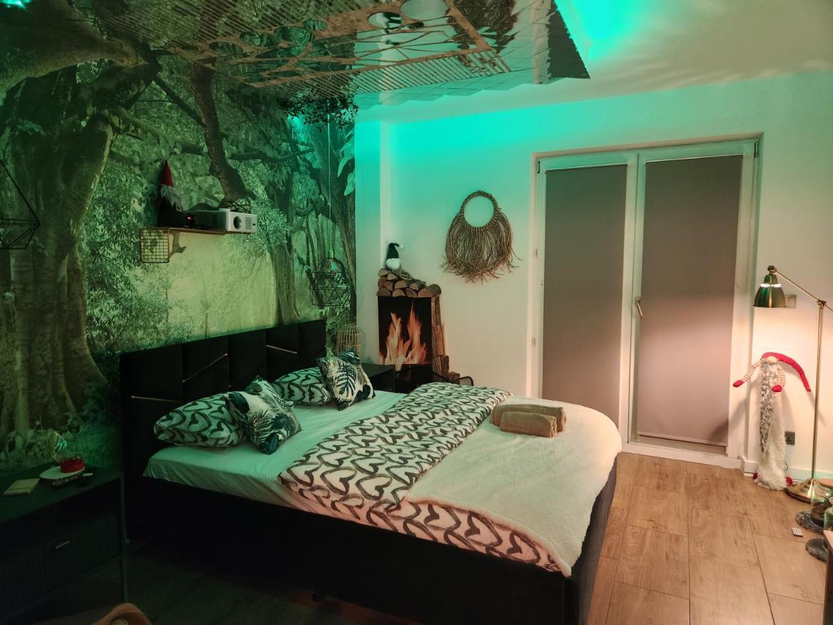 Warszawa Wola Wyjatkowe Studio Z Jacuzzi, Sauna I Fotelem Do Masazu - Exceptional Studio In Warsaw With Jacuzzi, Sauna And Massage Chair Exterior photo